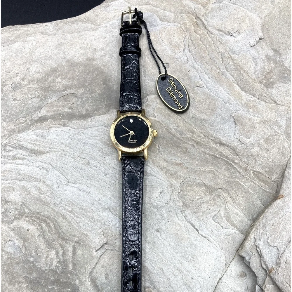 NWT Diamond Quartz Ladies Watch, gold trim, leather band,‎ new Duracell Battery